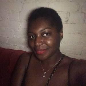 Meet your Posher, Fabienne